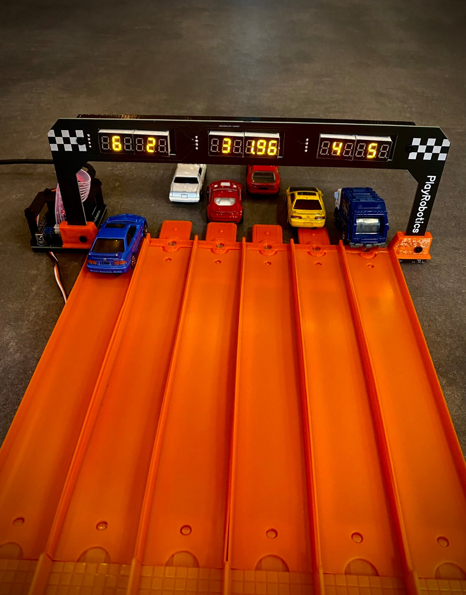 6-lane Raceway Timing System – PlayRobotics